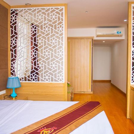 Royal Huy Hotel Tam Ðảo Esterno foto