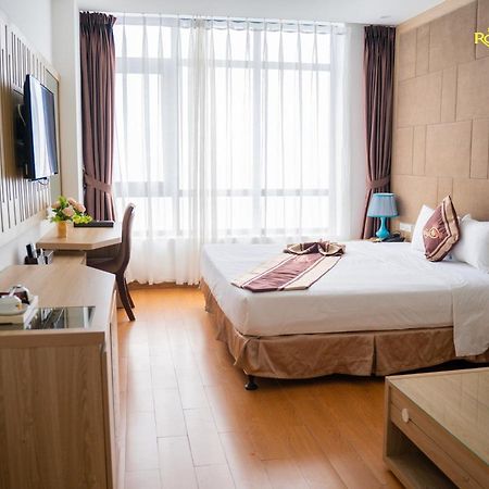 Royal Huy Hotel Tam Ðảo Esterno foto